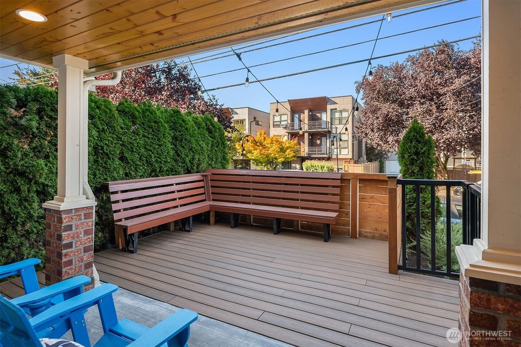 Photo of 224 12th Avenue E #A, Seattle, WA 98102 (MLS # 2418620)