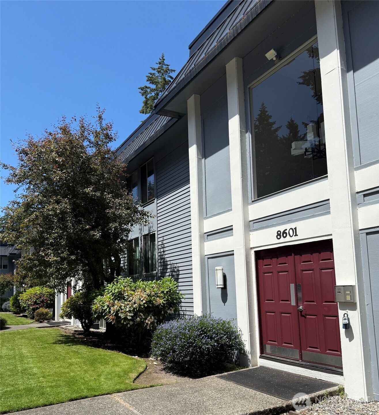 8601 Zircon Drive SW A4