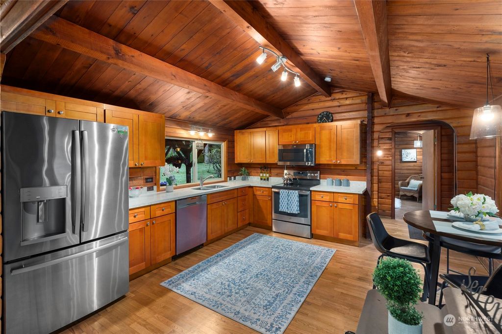 Photo of 32912 SE 121st Street, Issaquah, WA 98027 (MLS # 2256702)