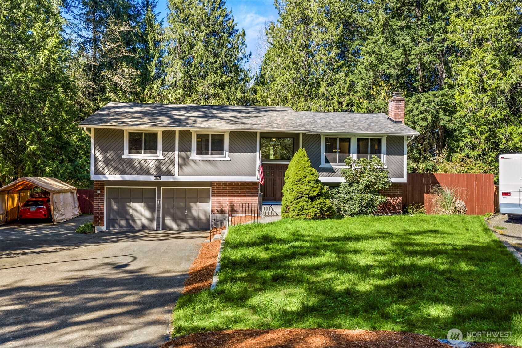 1840 NW Marmot Circle