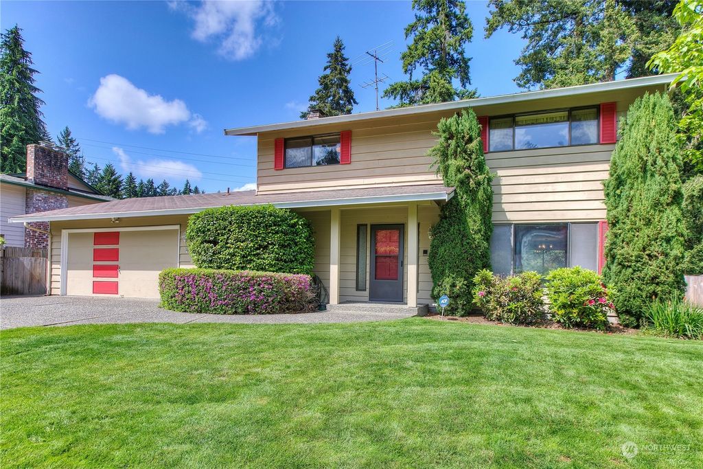 Photo of 9503 127th Place SE, Renton, WA 98056 (MLS # 2069332)