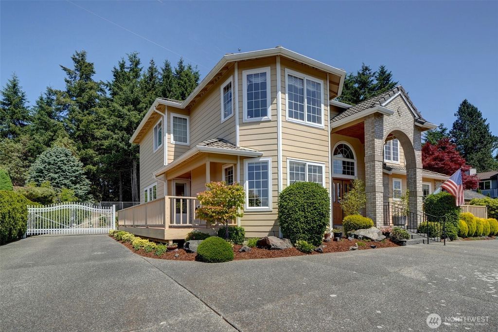 Photo of 2907 Narrows Place, Tacoma, WA 98407 (MLS # 2499245)