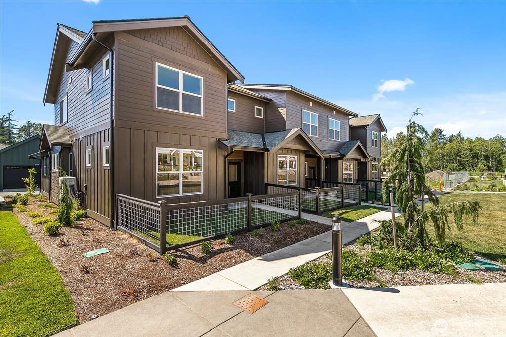 Photo of 4236 Melrose Lane, Bellingham, WA 98226 (MLS # 2543838)
