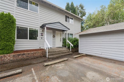 12314 121st Street E Puyallup WA 98374