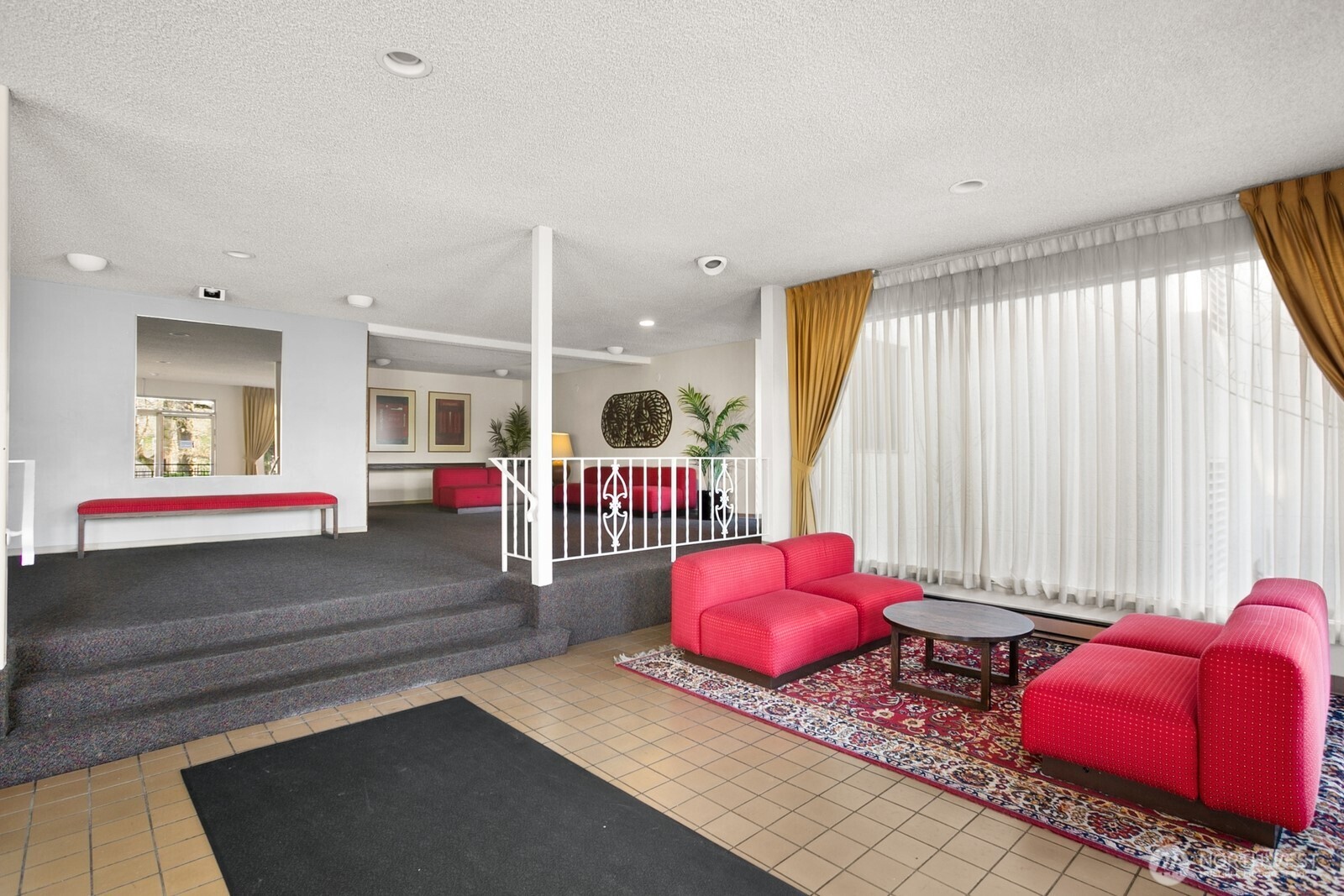 9030 Seward Park Avenue S 411