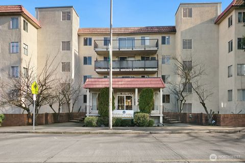 9030 Seward Park Avenue S 411 Seattle WA 98118
