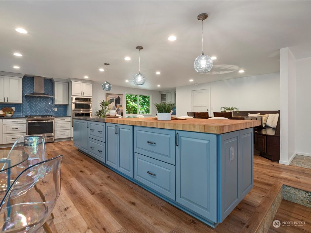 Photo of 26030 Woodland Way S, Kent, WA 98030 (MLS # 2269639)