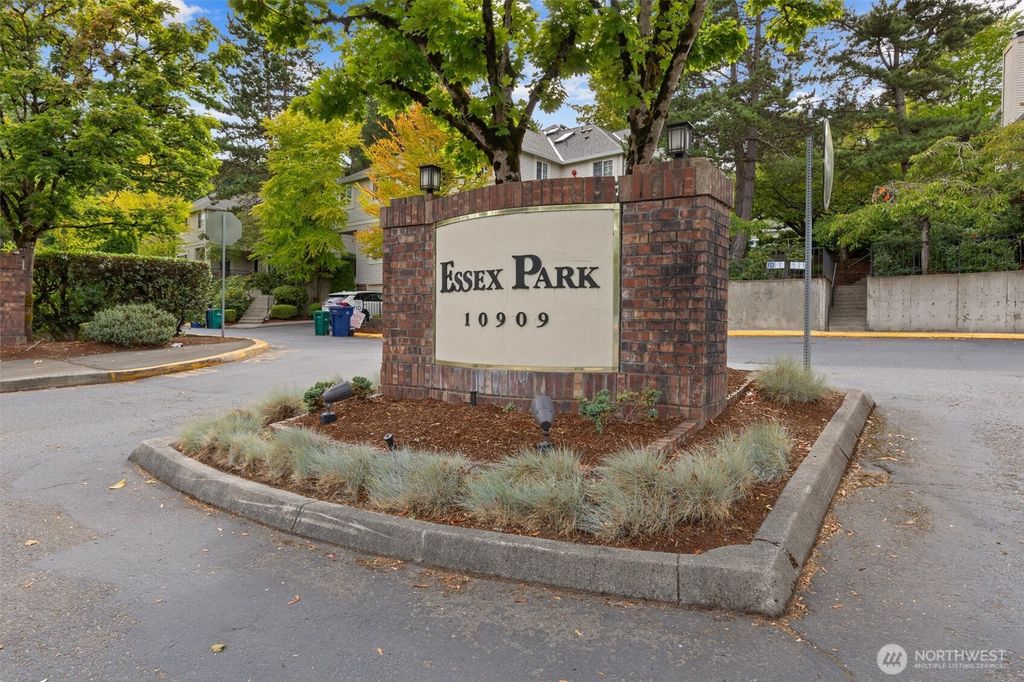 Photo of 10909 Avondale Road NE #R170, Redmond, WA 98052 (MLS # 2424013)