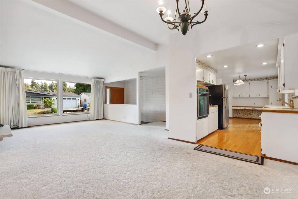 Photo of 117 154th Place NE, Bellevue, WA 98007 (MLS # 2282813)