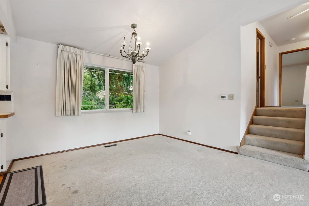 Photo of 117 154th Place NE, Bellevue, WA 98007 (MLS # 2282813)