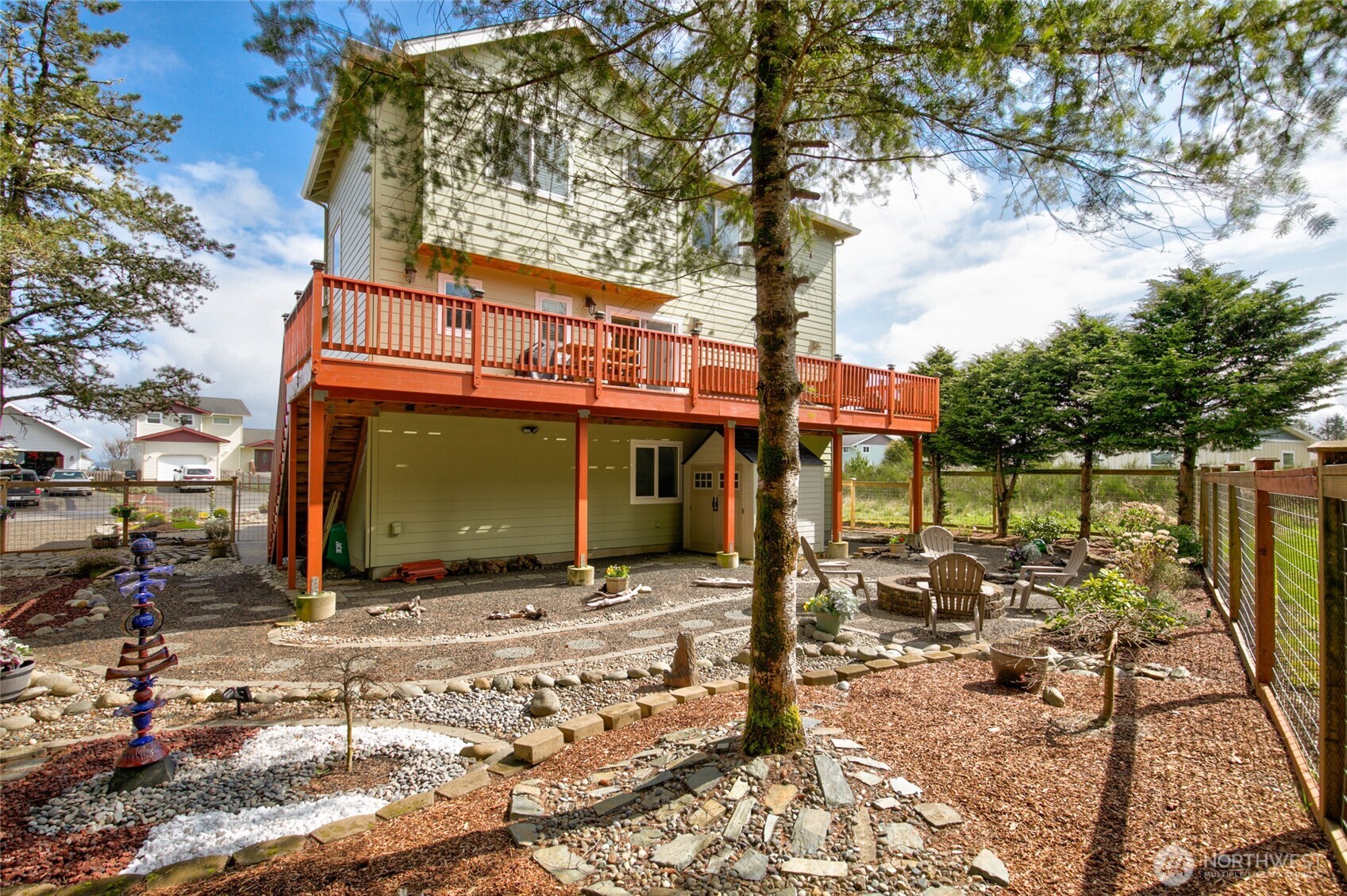 125 Sunrise Avenue SE