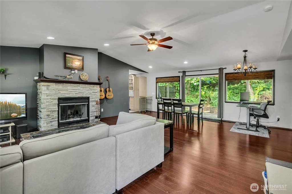 Photo of 37231 40th Avenue S, Auburn, WA 98001 (MLS # 2557135)