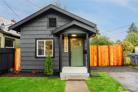 Photo of 1122 Hewitt Avenue, Bremerton, WA 98337 (MLS # 2452763)