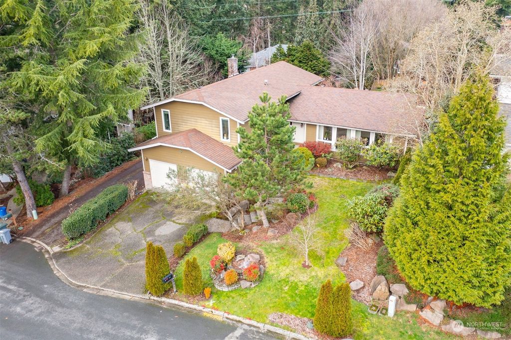 Photo of 6156 NE 194th Place, Kenmore, WA 98028 (MLS # 2320213)