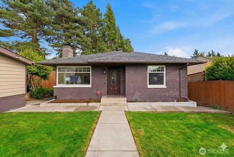 Photo of 8250 Corliss Avenue N, Seattle, WA 98103 (MLS # 2481931)