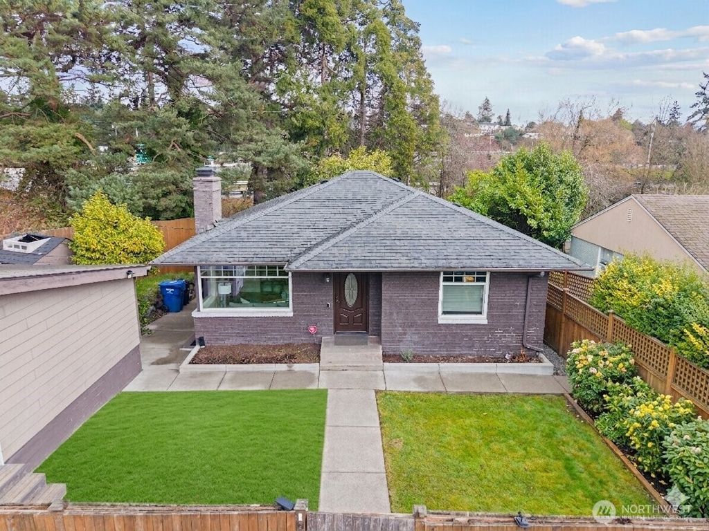 Photo of 8250 Corliss Avenue N, Seattle, WA 98103 (MLS # 2481931)