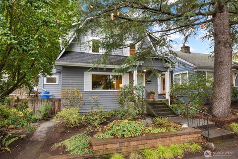 6311 Brooklyn Avenue NE Seattle WA 98115