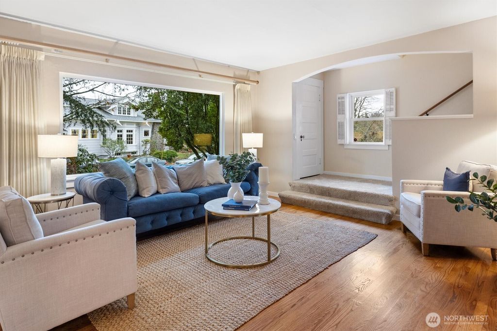 Photo of 6311 Brooklyn Avenue NE, Seattle, WA 98115 (MLS # 2461238)