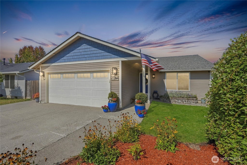 Photo of 901 SE 6th Court, Battle Ground, WA 98604 (MLS # 2587455)