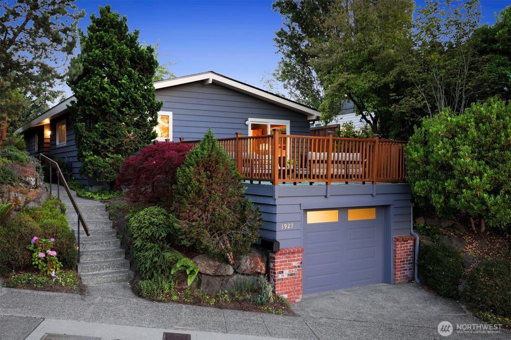 Photo of 3927 SW Frontenac Street, Seattle, WA 98136 (MLS # 2550328)