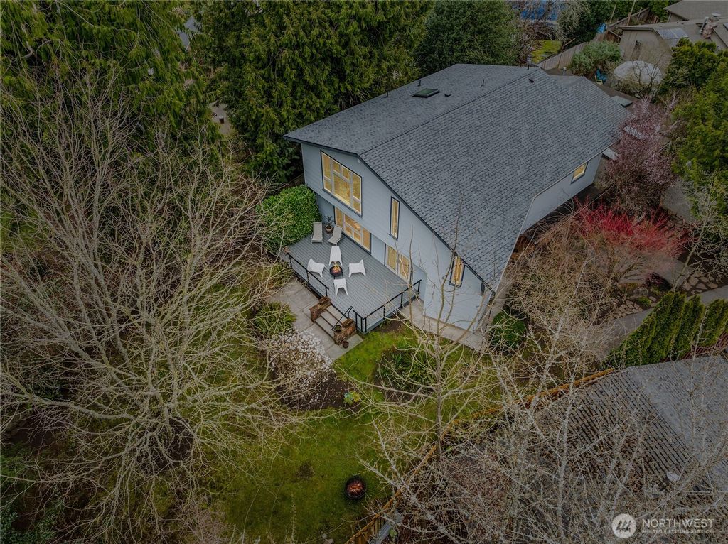 Photo of 11223 109th Avenue NE, Kirkland, WA 98033 (MLS # 2519636)