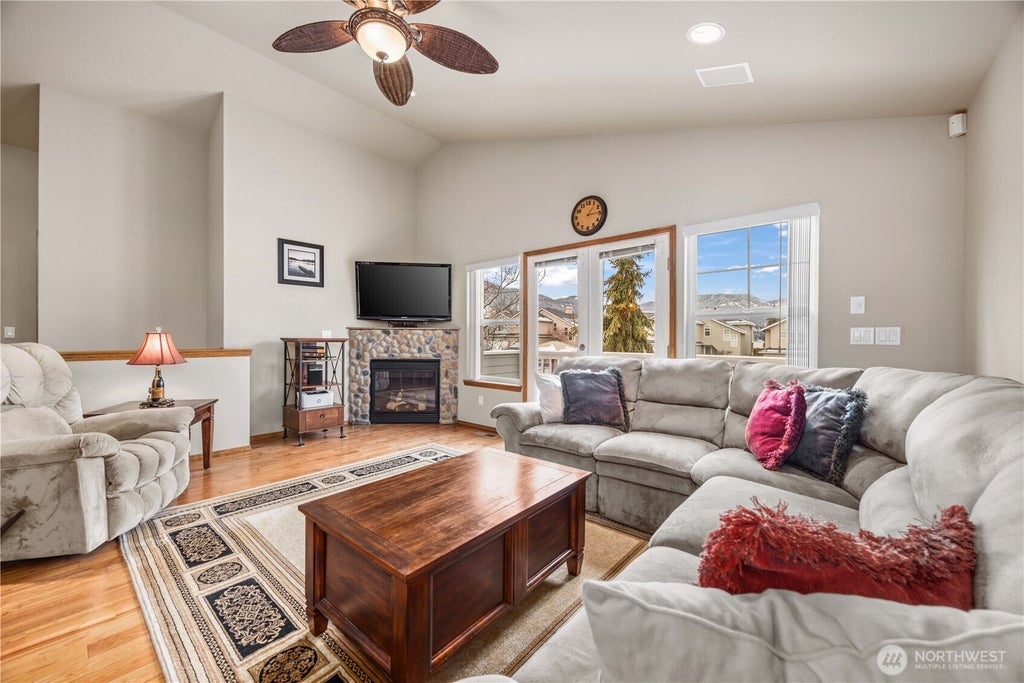 Photo of 222 Parkway Drive, Manson, WA 98831 (MLS # 2588975)