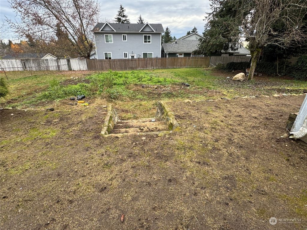 Photo of 11918 4th Avenue SW, Burien, WA 98146 (MLS # 2315849)