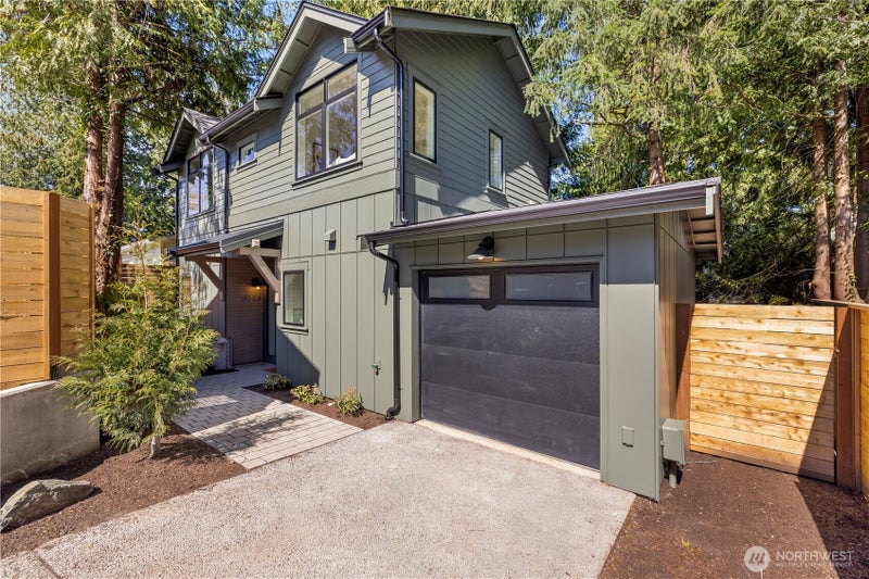 3022 NE 95th Street