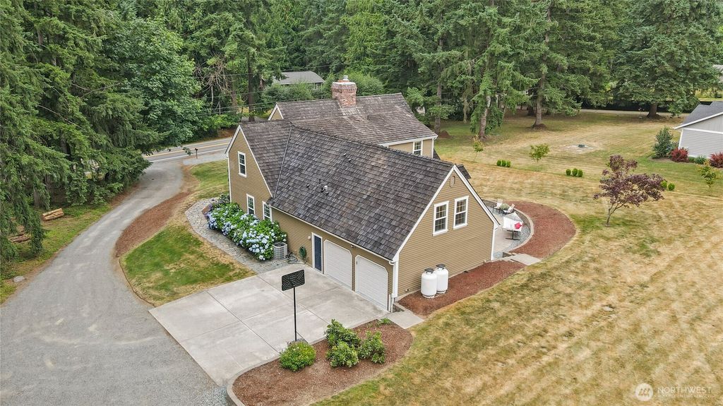 Photo of 24537 SE 384th Street, Enumclaw, WA 98022 (MLS # 2404646)