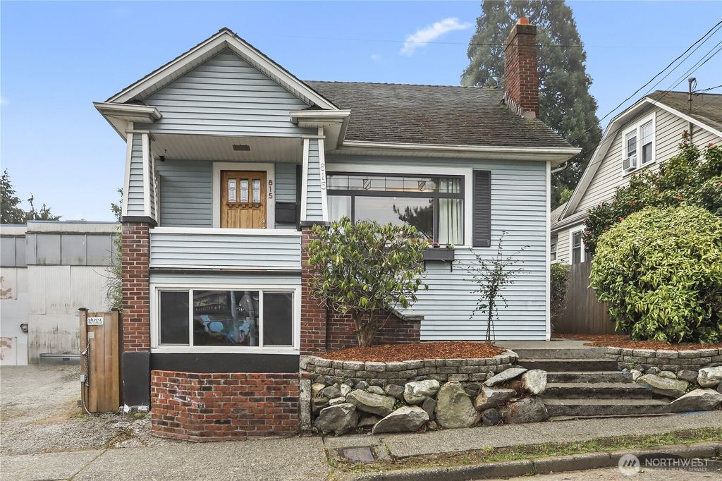 Photo of 815 N 45th Street, Seattle, WA 98103 (MLS # 2345863)