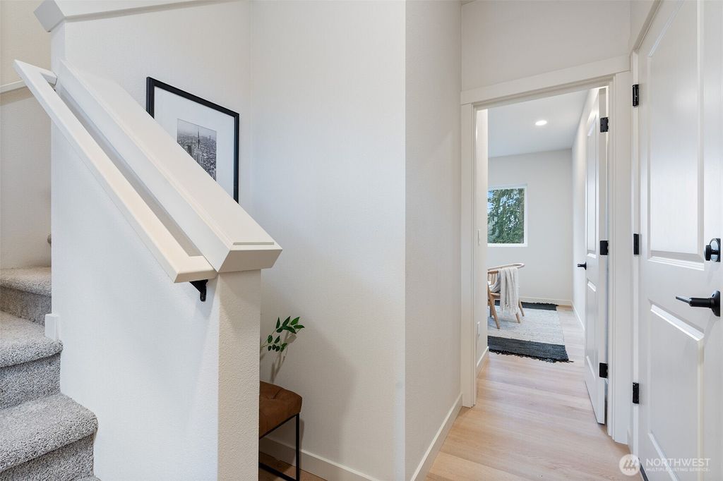 Photo of 4407 Federal Avenue, Everett, WA 98201 (MLS # 2520807)