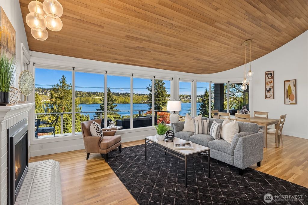 Photo of 7245 E Mercer Way, Mercer Island, WA 98040 (MLS # 2362807)