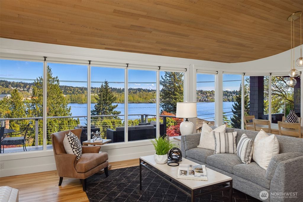 Photo of 7245 E Mercer Way, Mercer Island, WA 98040 (MLS # 2362807)