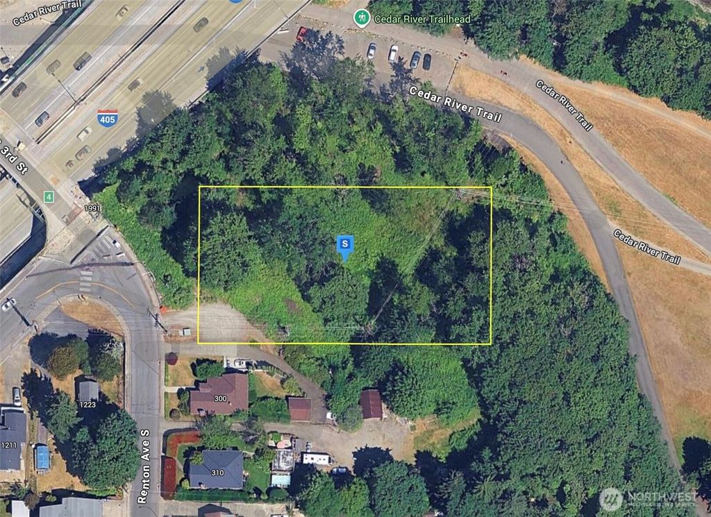 Photo of 290 Renton Avenue S, Renton, WA 98057 (MLS # 2465918)