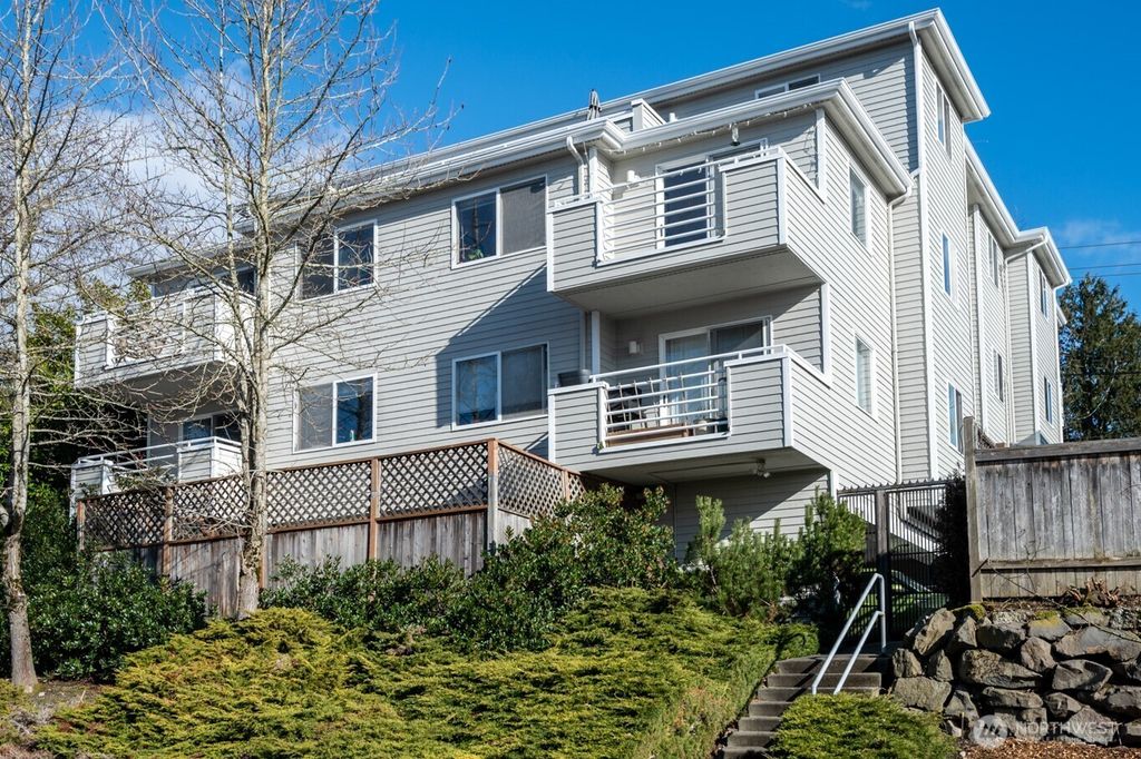 Photo of 4217 Greenwood Avenue N, Seattle, WA 98103 (MLS # 2354839)