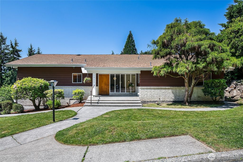 Photo of 18609 41st Place NE, Lake Forest Park, WA 98155 (MLS # 2375166)