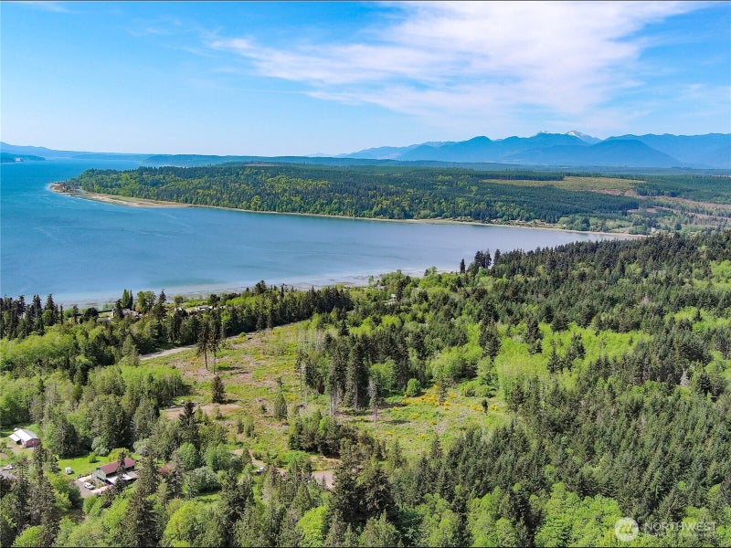 2 Teal Lake Road