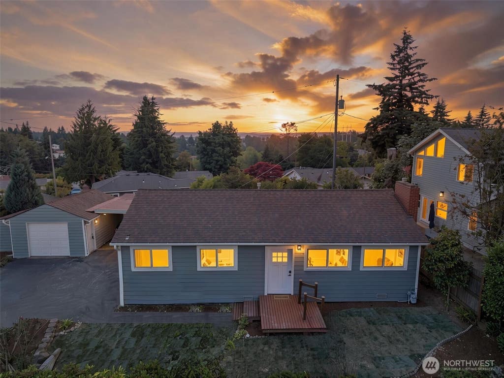 Photo of 7056 S 128th Street, Seattle, WA 98178 (MLS # 2550248)