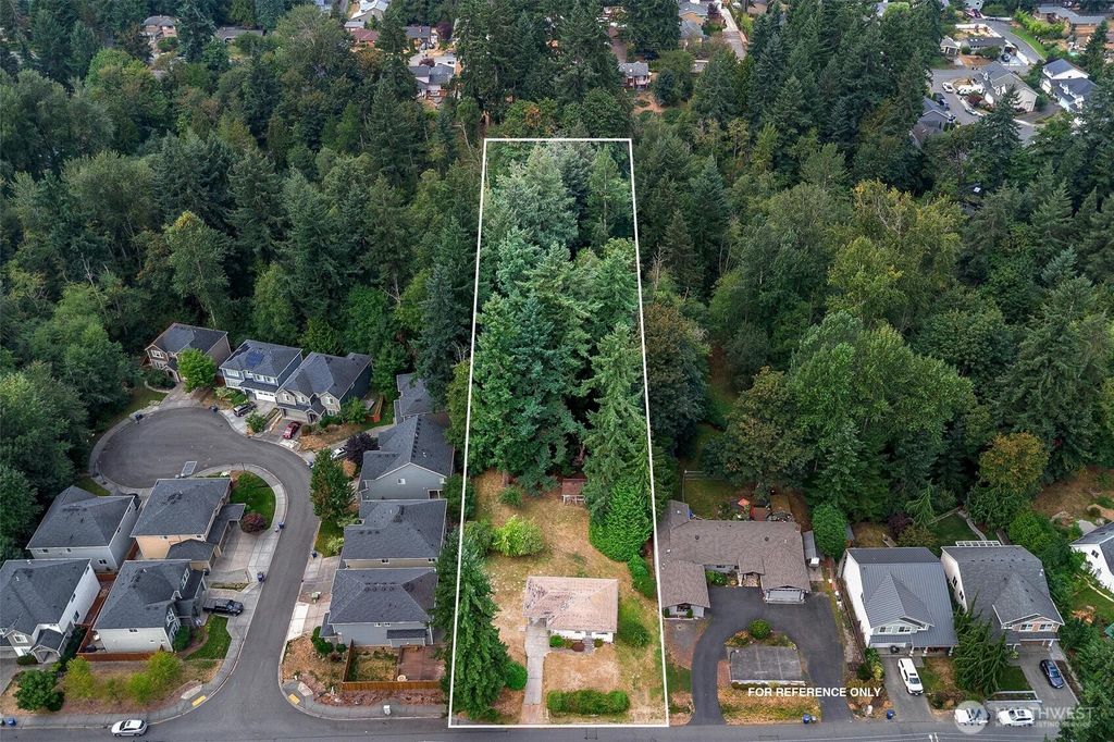 Photo of 15031 78th Ave NE Ave, Kenmore, WA 98028 (MLS # 2425369)