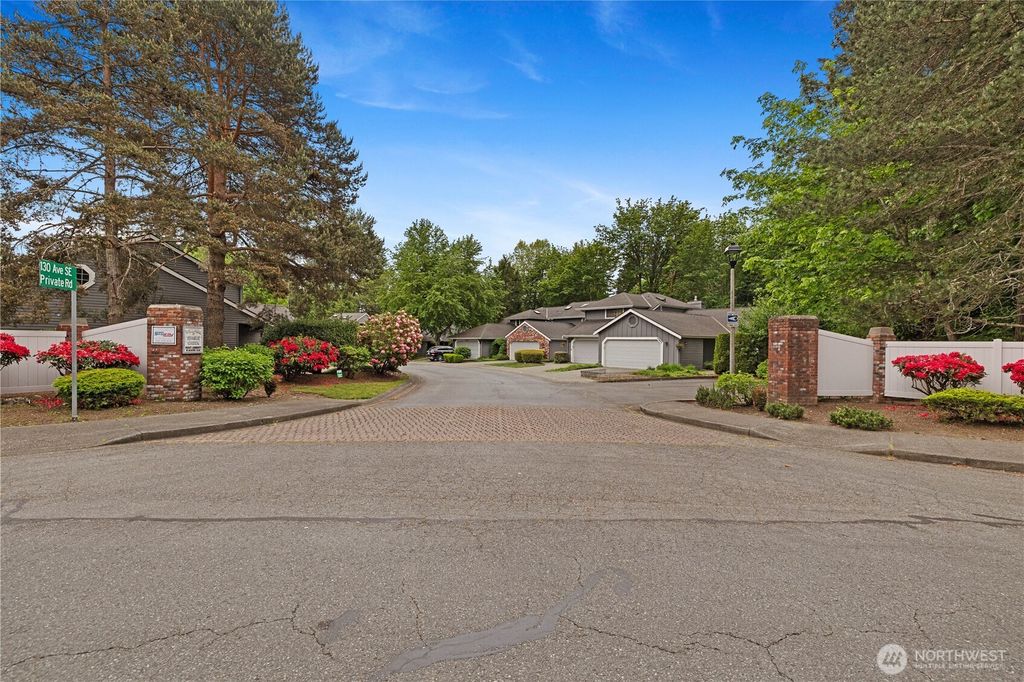 Photo of 23418 130th Avenue SE, Kent, WA 98031 (MLS # 2518341)