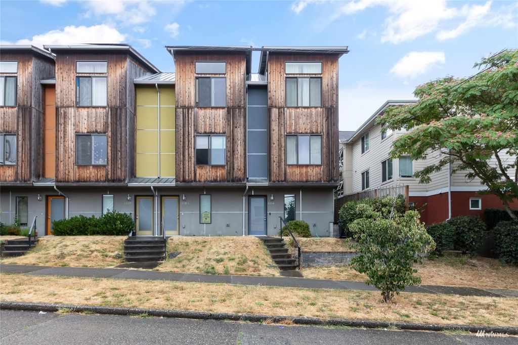 Photo of 4210 8th Avenue NE #A, Seattle, WA 98105 (MLS # 1984101)