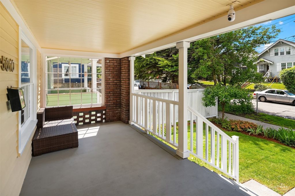 Photo of 5010 8th Avenue NE, Seattle, WA 98105 (MLS # 2232146)