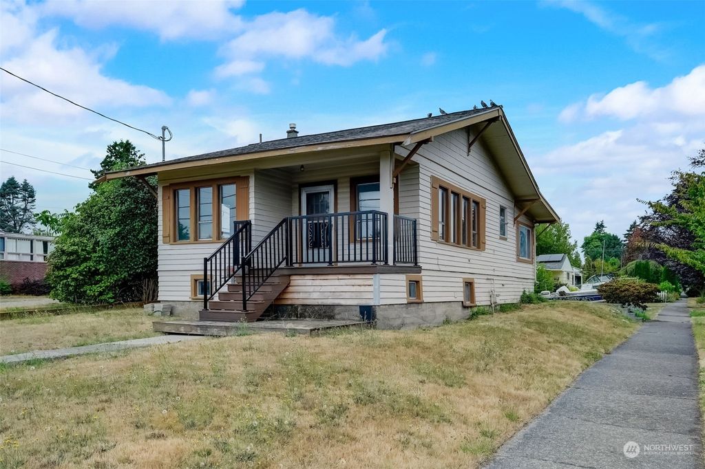 Photo of 4600 SW Graham Street, Seattle, WA 98136 (MLS # 2143317)