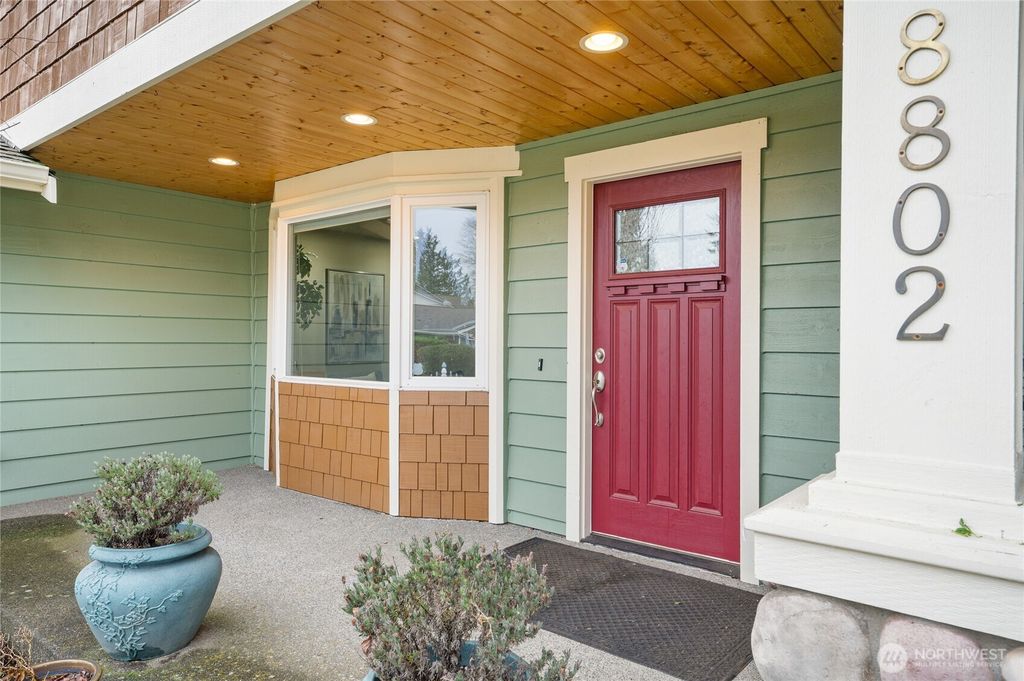 Photo of 8802 NE 139th Street, Kirkland, WA 98034 (MLS # 2333119)