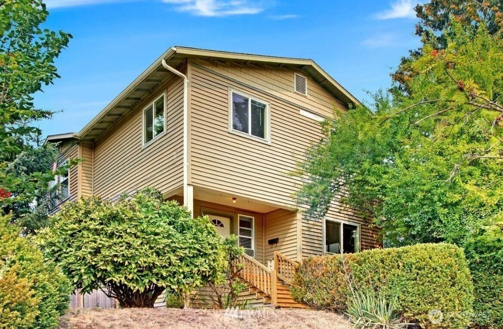 Photo of 3928 S Edmunds Street, Seattle, WA 98118 (MLS # 2344454)