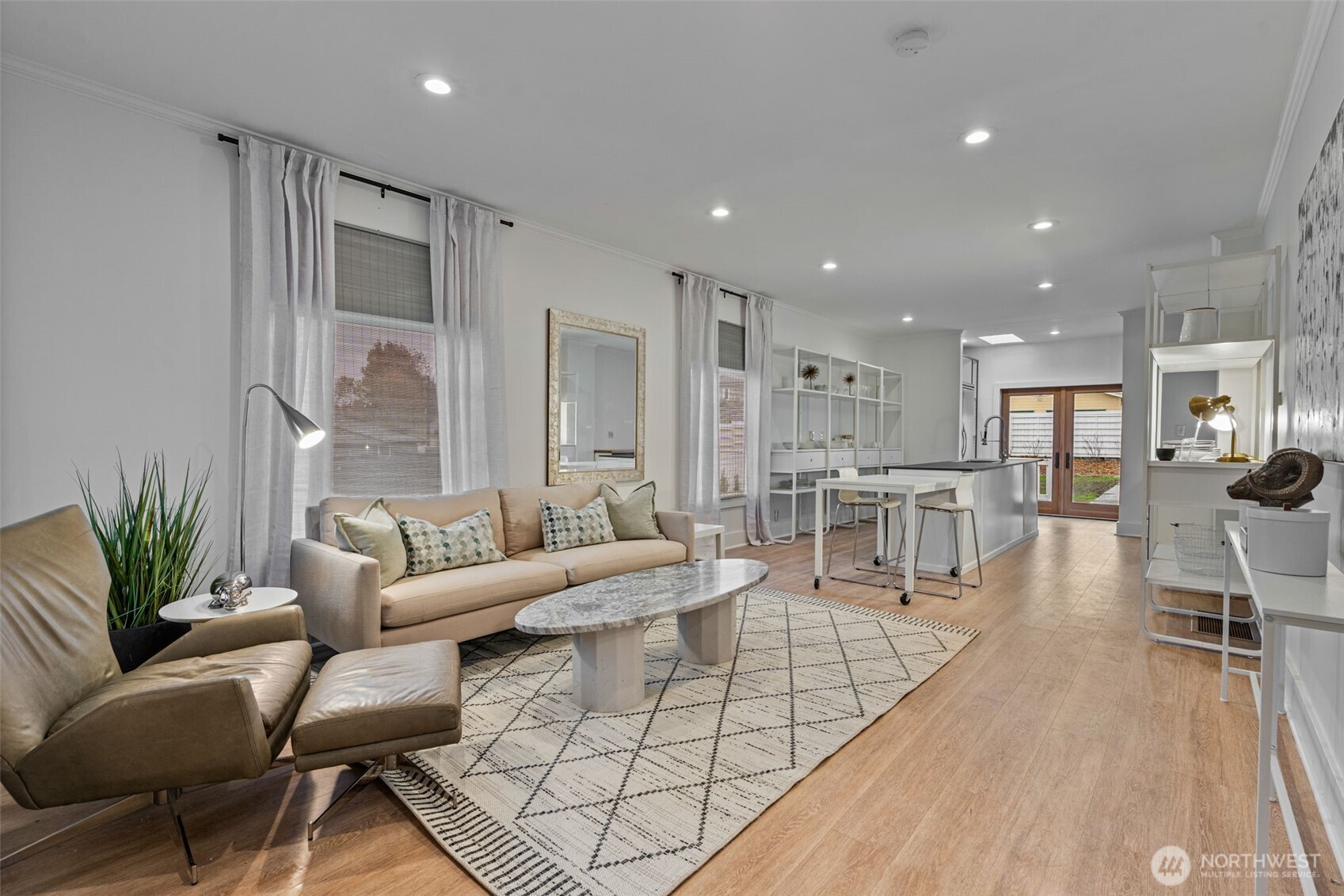 4605 N Cheyenne Street