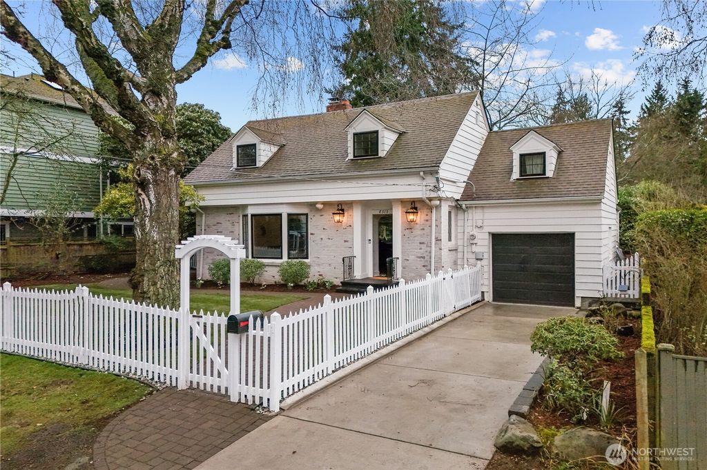 Photo of 8515 30th Avenue NW, Seattle, WA 98117 (MLS # 2327086)