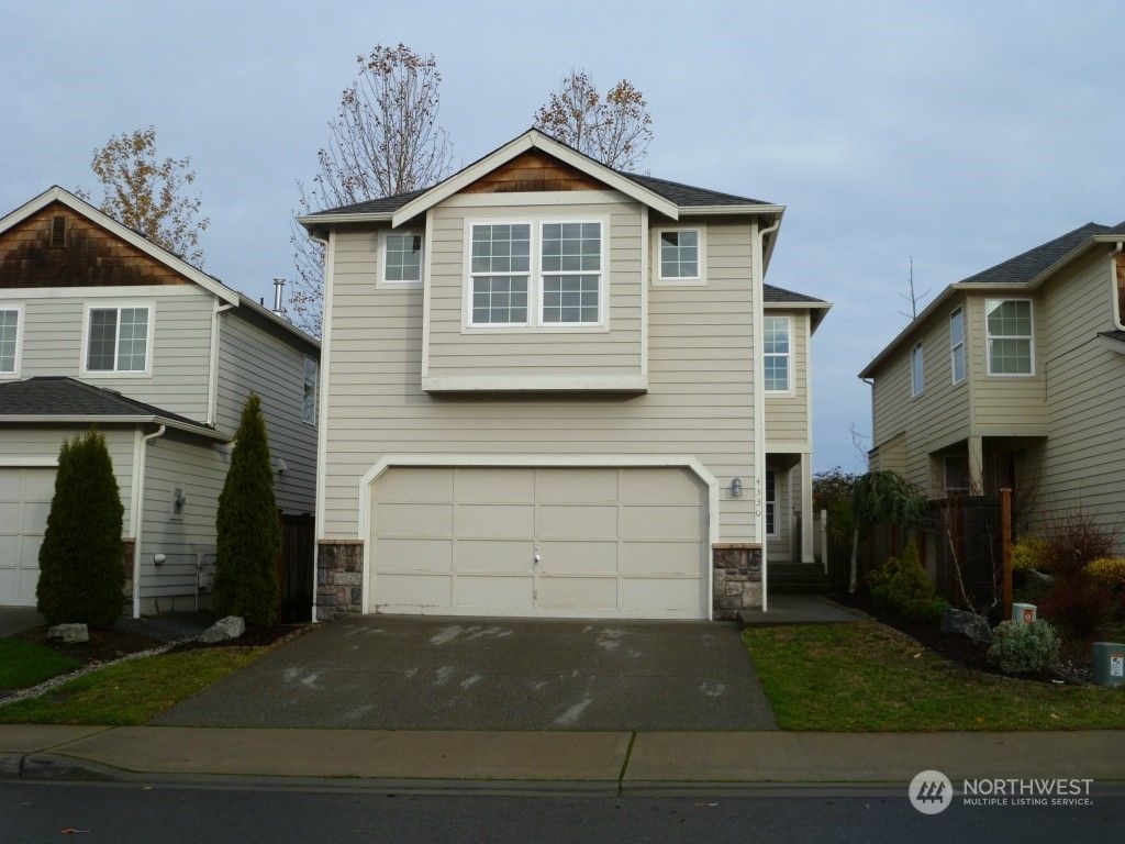 Photo of 4330 NE 2nd Court, Renton, WA 98059 (MLS # 2322116)