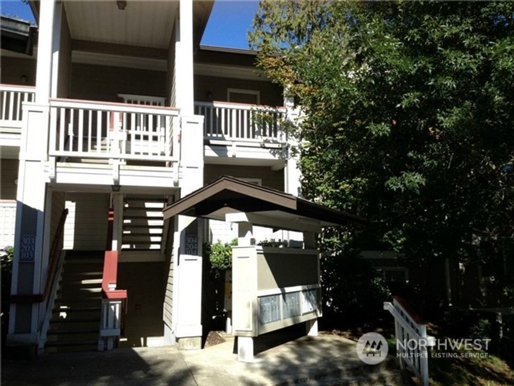 Photo of 18505 SE Newport Way #A204, Issaquah, WA 98027 (MLS # 2270079)