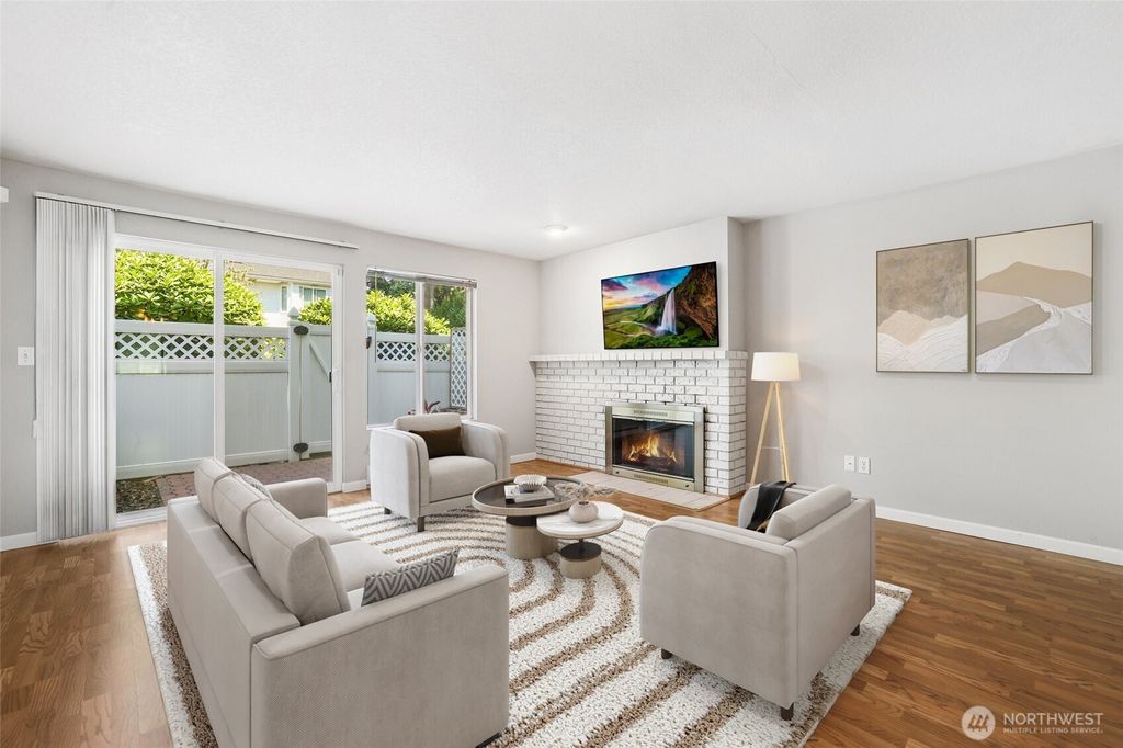 Photo of 957 12th Street NE #1013, Auburn, WA 98002 (MLS # 2413633)